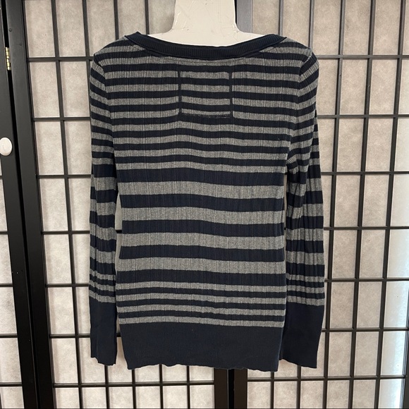 Mudd ladies sweater size XL - Picture 5 of 7